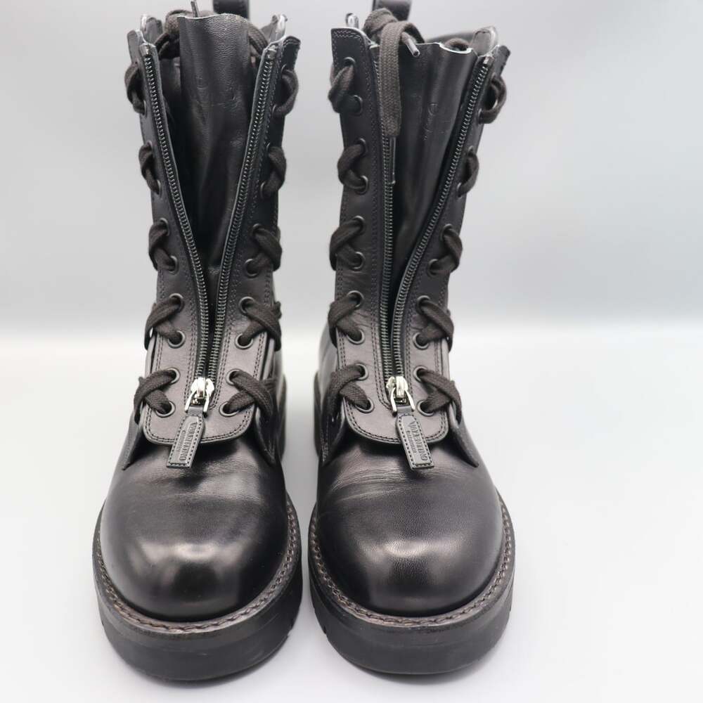 Valentino Garavani Black Leather Rockstud Lug Combat Boot EU 38.5 Fits W 8 / M 6 - Picture 4 of 16